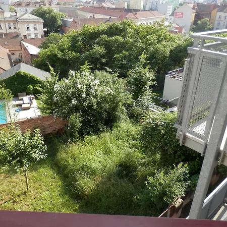 Spacious Below Spilberk Castle Apartment *