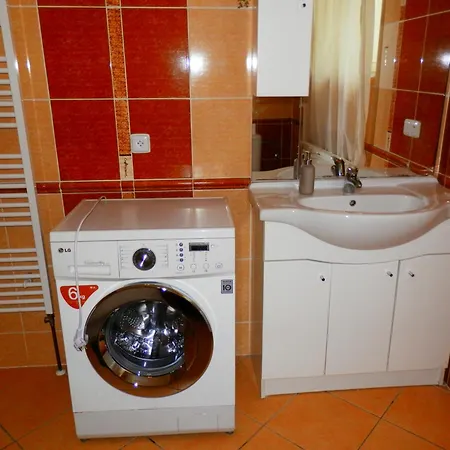 Apartment Spacious Below Spilberk Castle *