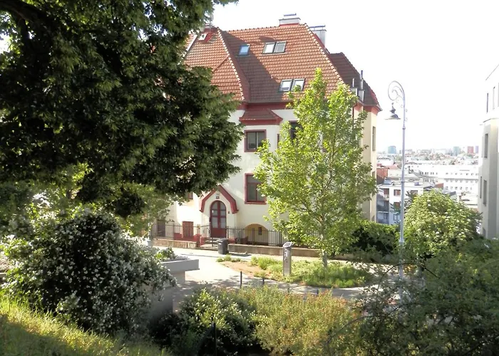 Spacious Below Spilberk Castle *
