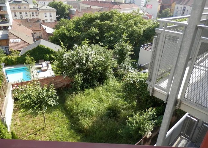 Spacious Below Spilberk Castle Apartment *